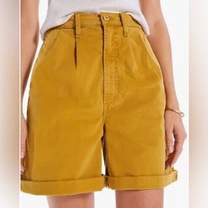MOTHER Pleated Catch All Short in Spruce Yellow size 27 NWT New